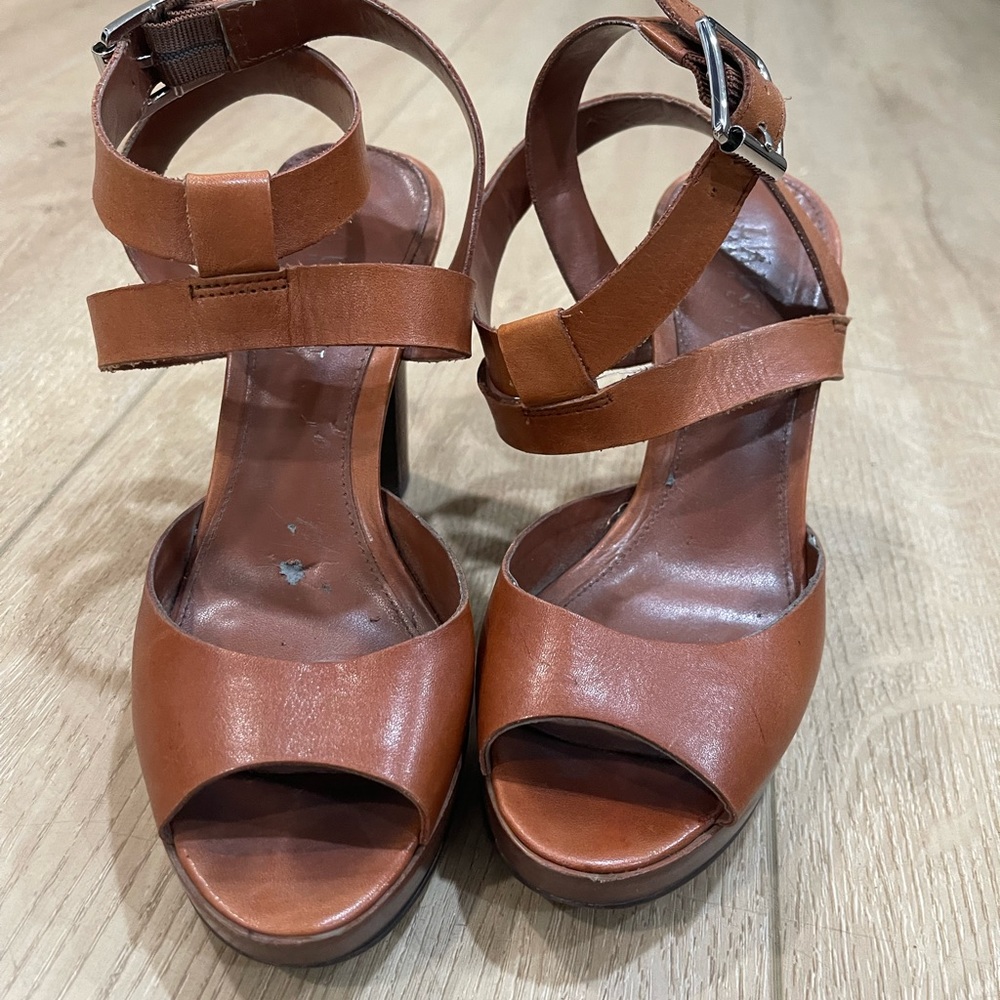 Women brown Ralph Lauren heeled sandals